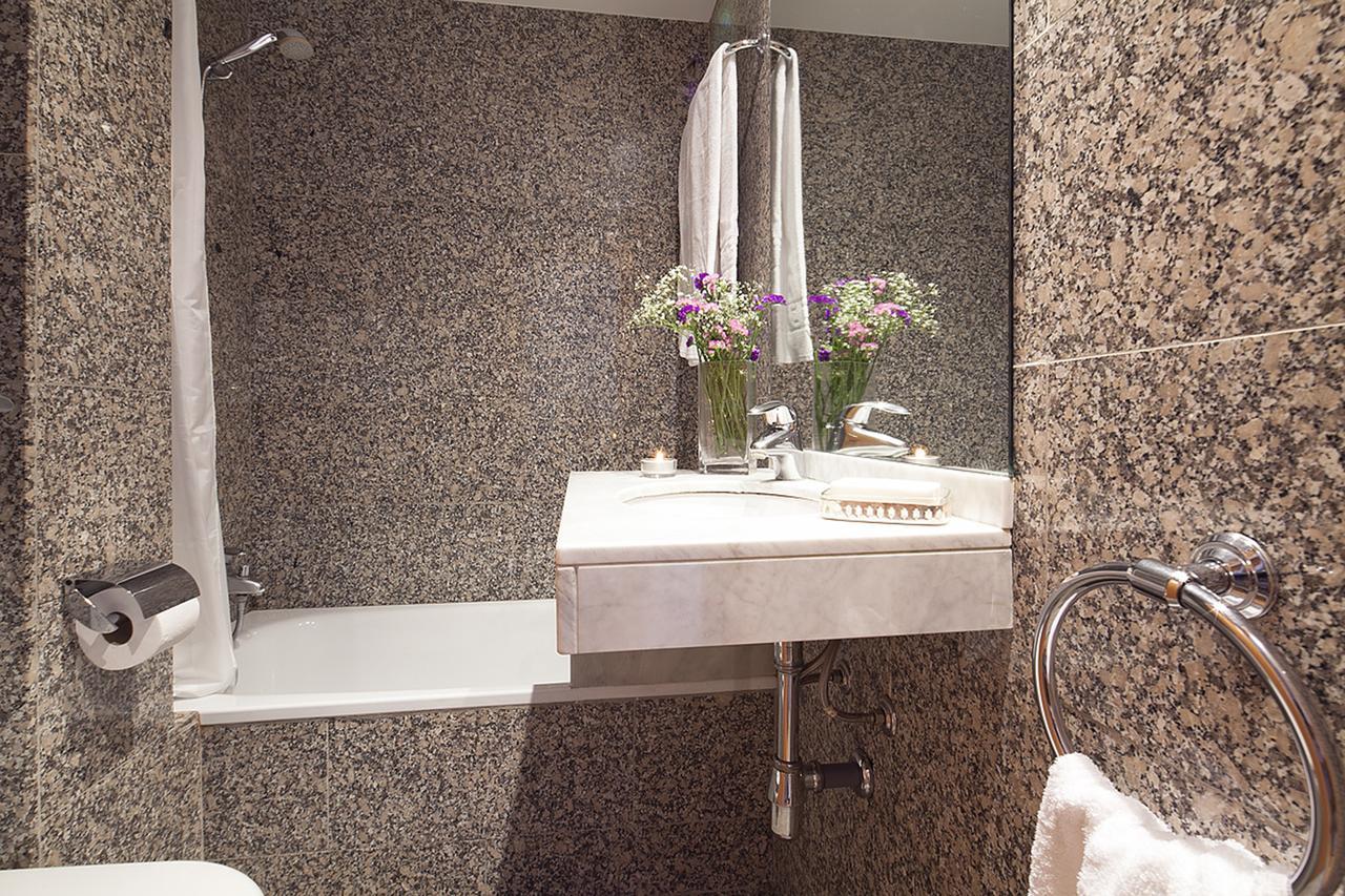 Apartment Barcelona Rentals - Penthouse With Terrace エクステリア 写真